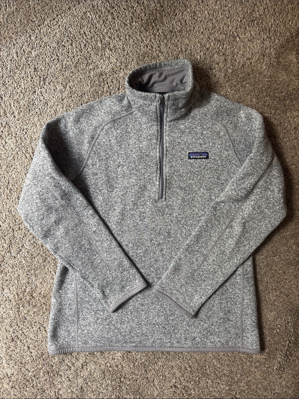 Patagonia women’s Grey Quarter-Zip Fleece Pullover large